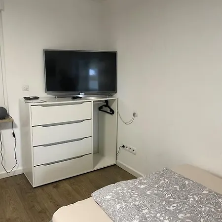 Gemütliche 1-zimmer Mit Eigenem Eingang *