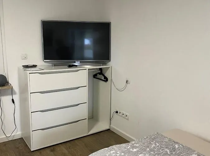 Gemütliche 1-zimmer Mit Eigenem Eingang *